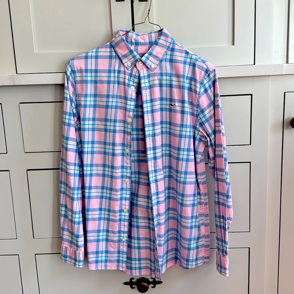 Vineyard vines, button down plaid shirt